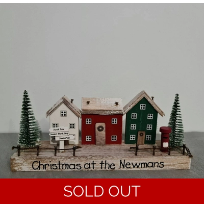 Scandinavian Wooden Village Scene (20cm)